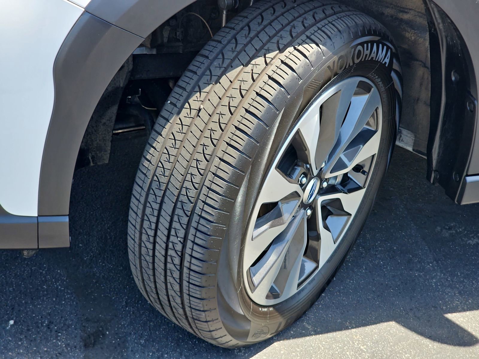 Certified 2025 Subaru Outback Touring XT AWD/4WD image 34