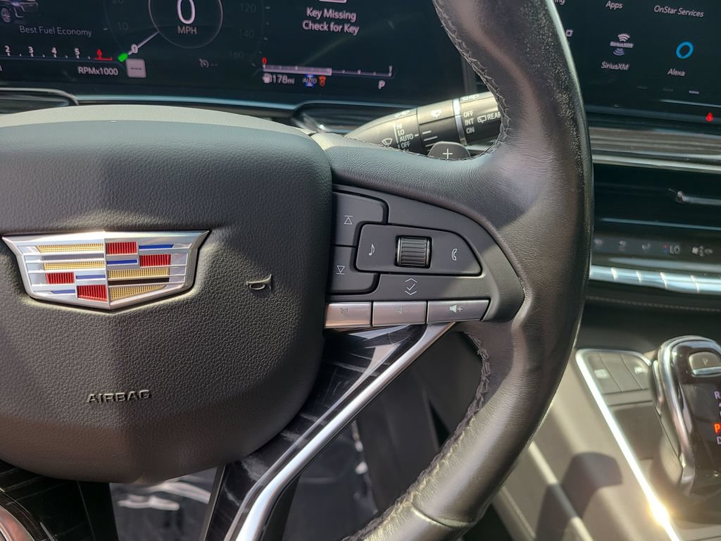 Used 2021 Cadillac Escalade Sport w/ LPO, Illumination Package AWD/4WD image 33