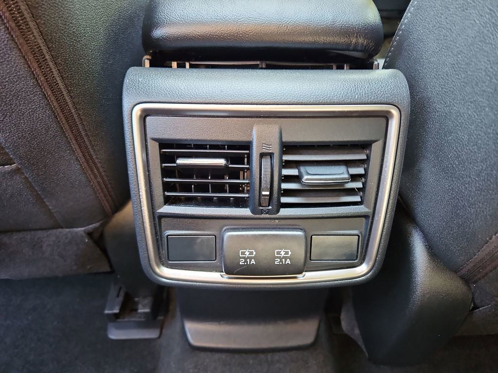 Used 2020 Subaru Forester Premium AWD/4WD image 30