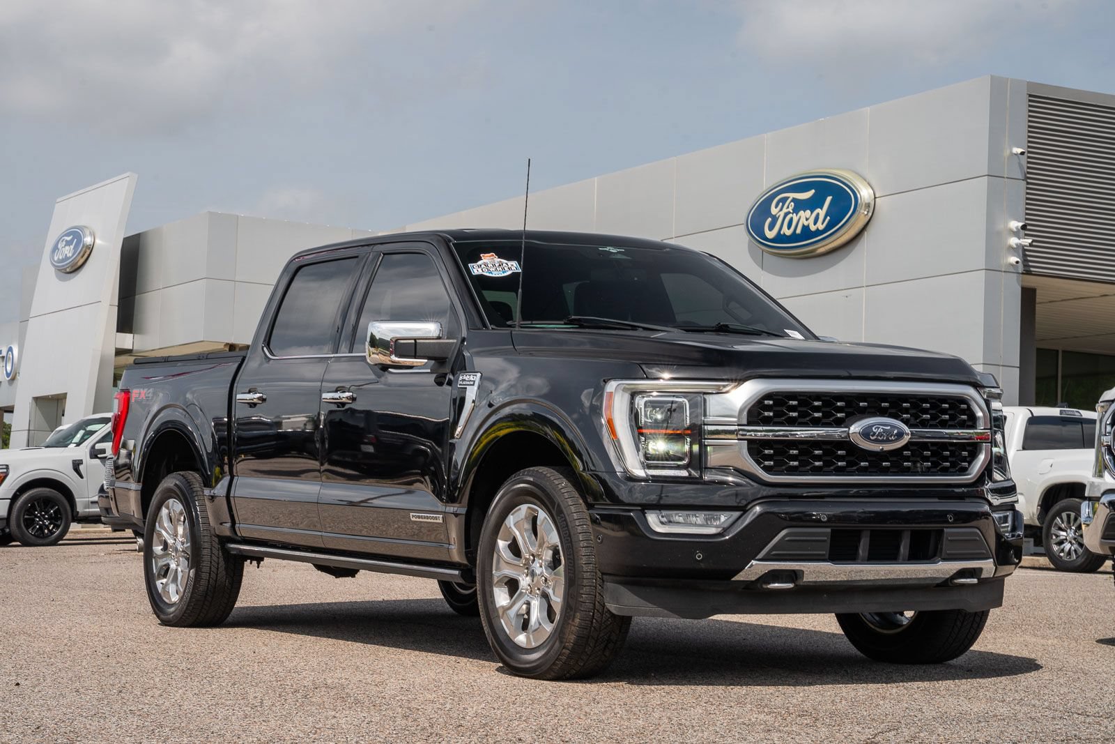 Certified 2023 Ford F150 Platinum w/ Equipment Group 701A High AWD/4WD image 1