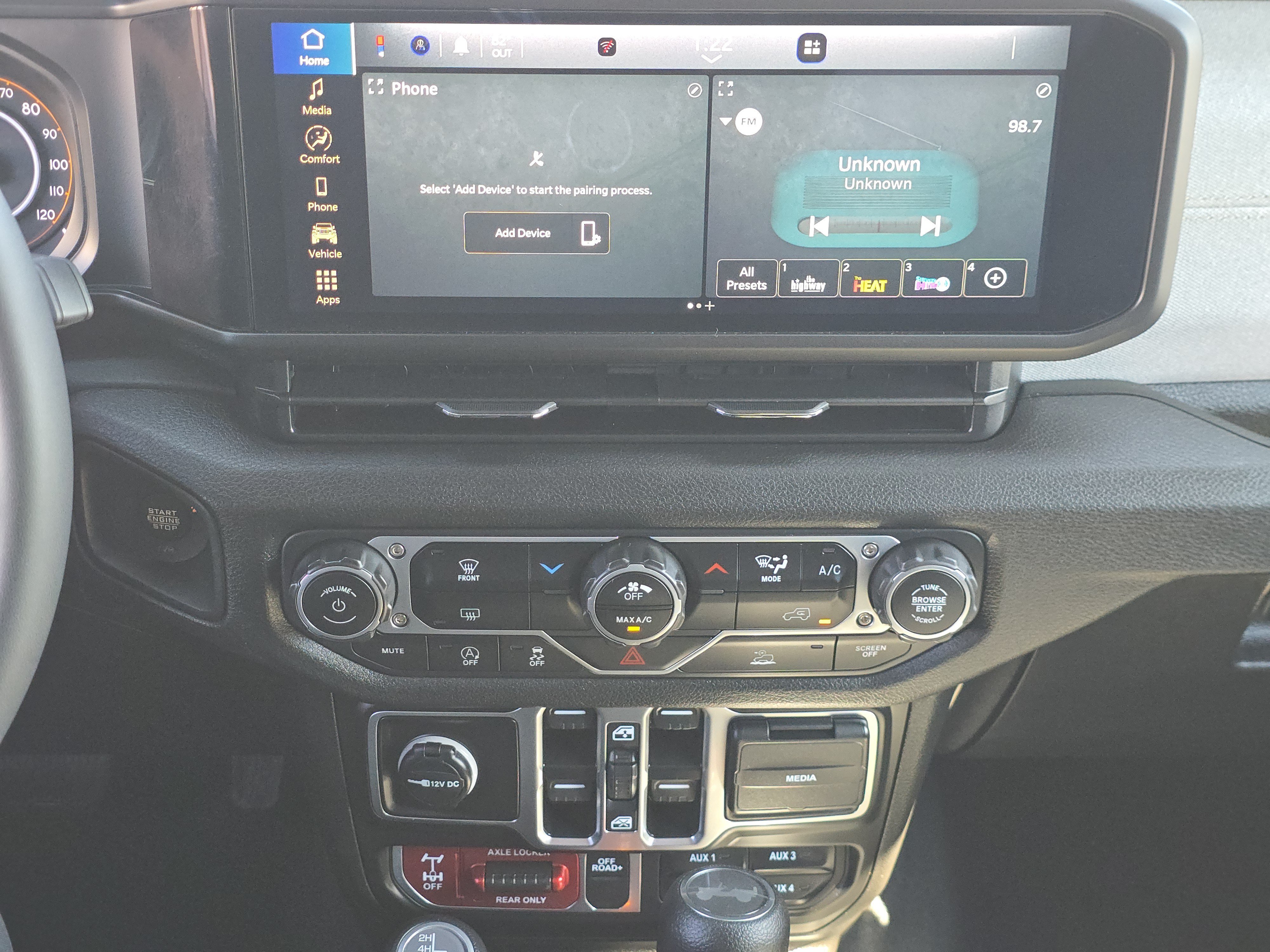 Used 2025 Jeep Wrangler Unlimited Sport AWD/4WD image 26