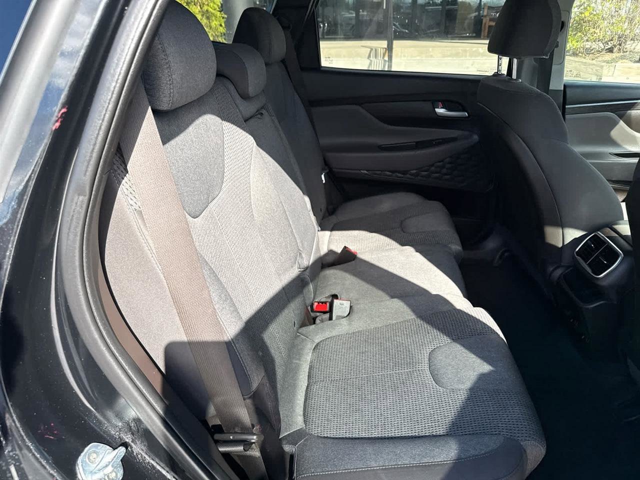 Used 2019 Hyundai Santa Fe SEL image 25