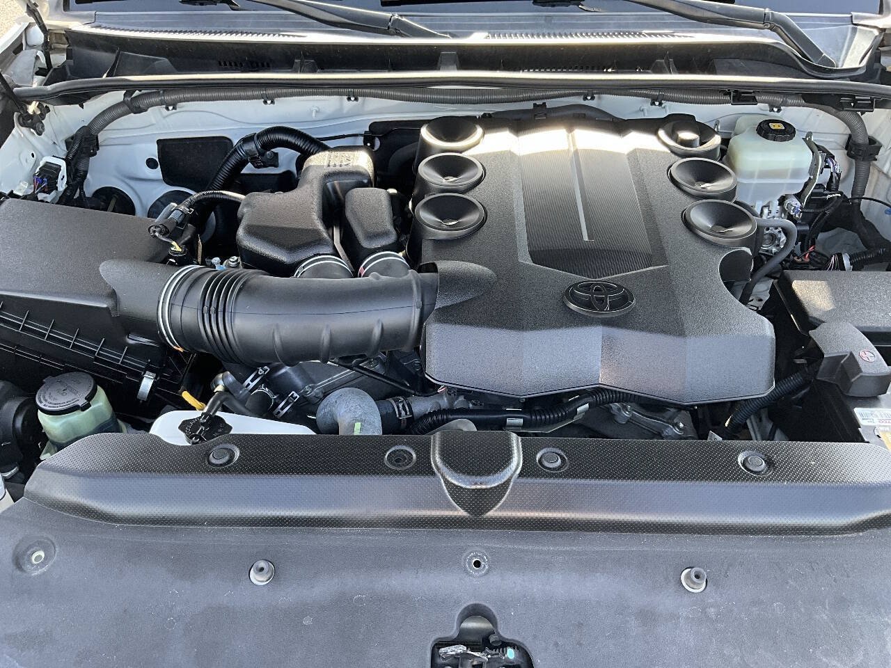 Used 2018 Toyota 4Runner SR5 Premium AWD/4WD image 42