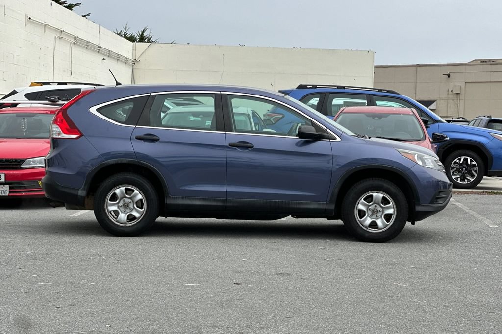 Used 2014 Honda CR-V LX image 2