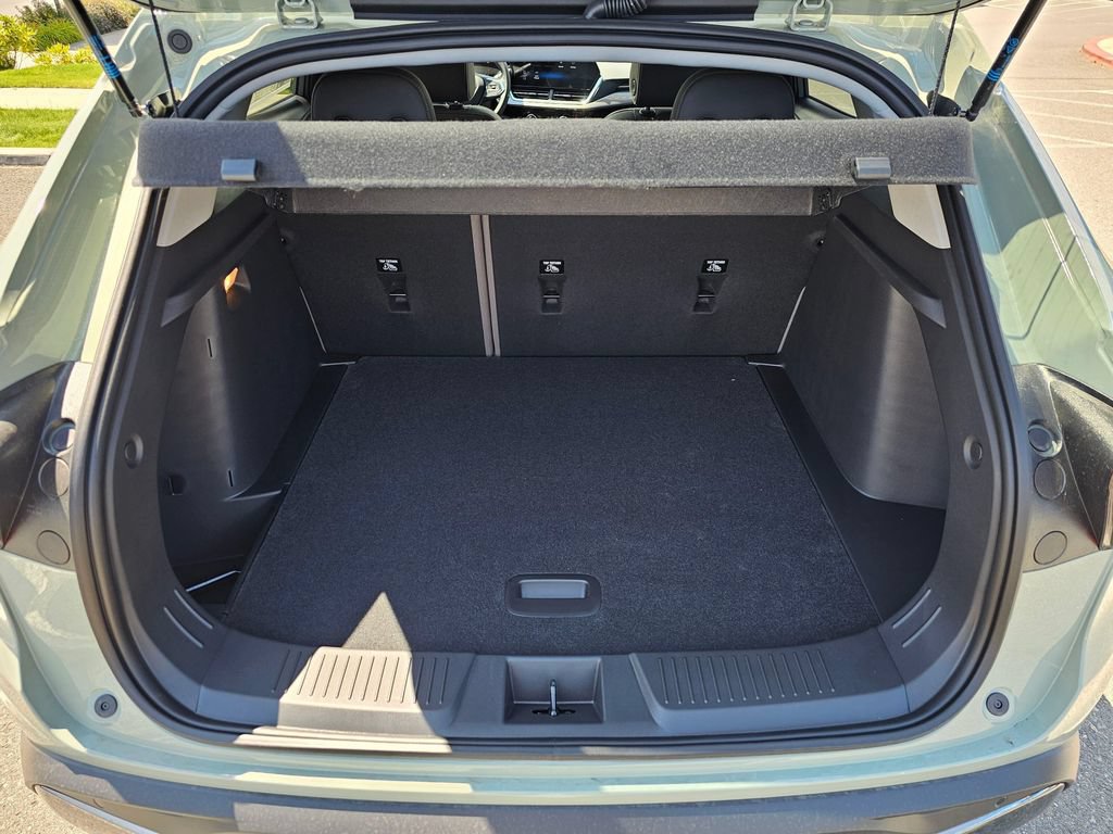 New 2026 Chevrolet Trax ACTIV w/ Sunroof Package FWD image 13