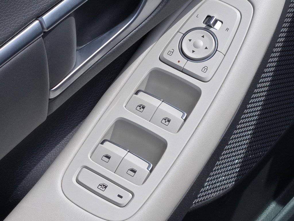 Used 2024 Hyundai Sonata SEL image 19