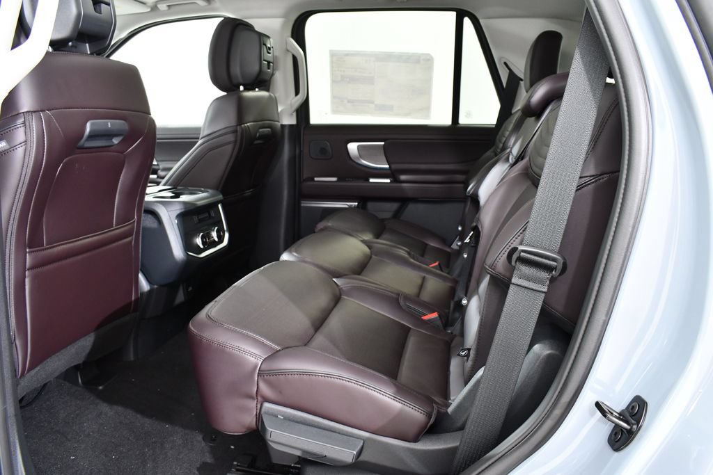 New 2026 Ford Expedition Platinum w/ Platinum Ultimate Package AWD/4WD image 16