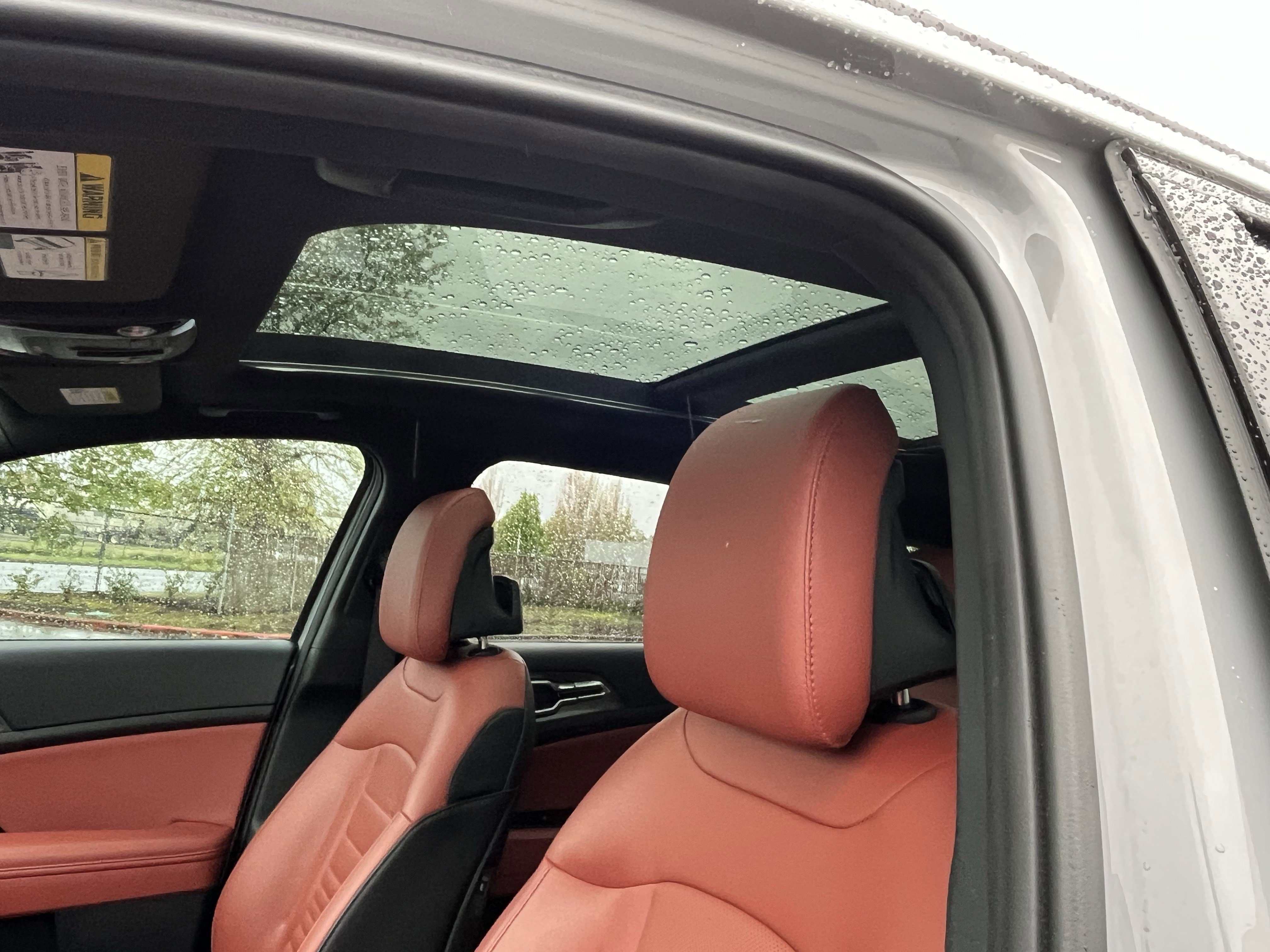 Used 2023 Kia Sportage SX image 18