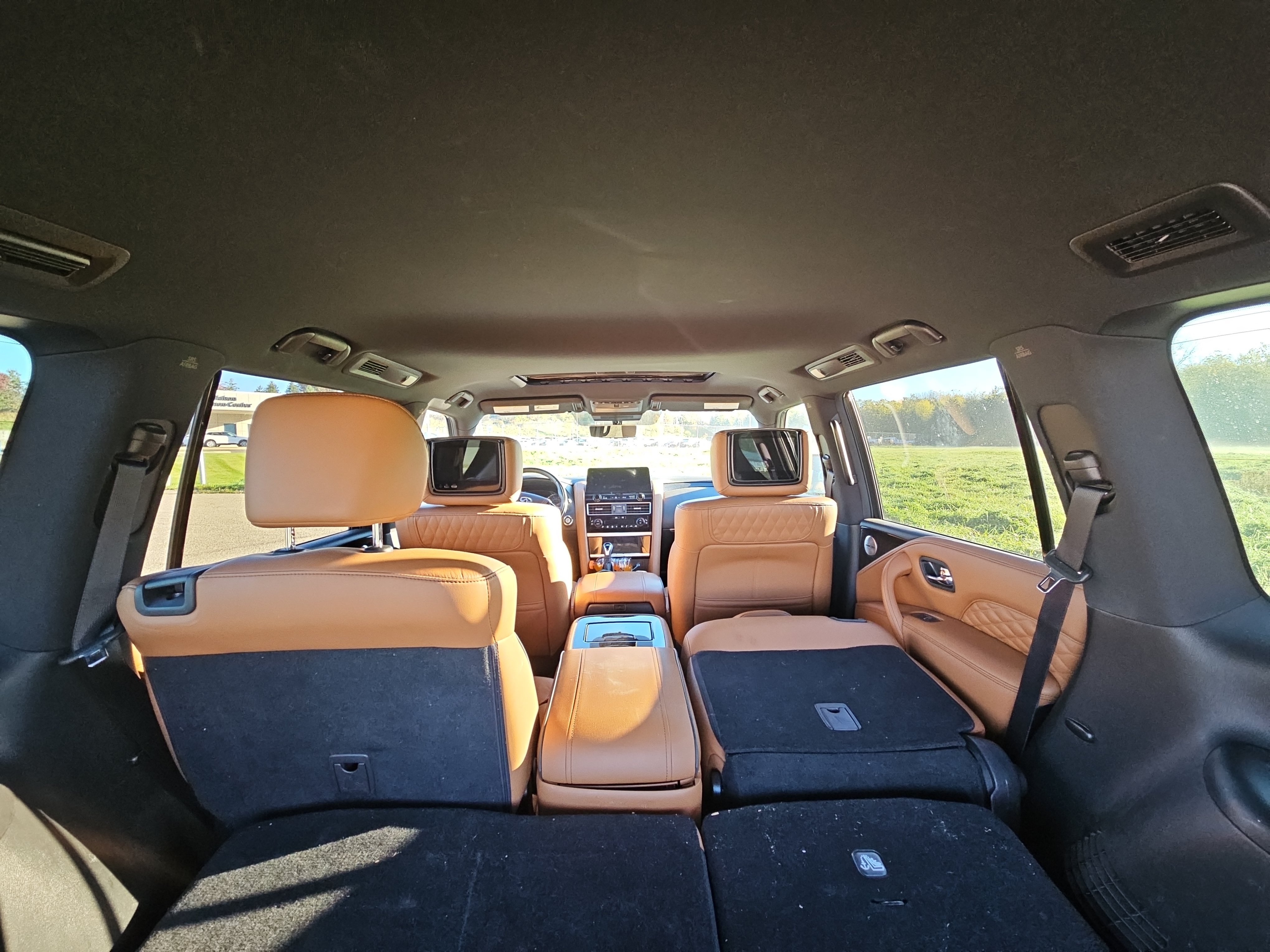 Used 2023 INFINITI QX80 Sensory w/ Cargo Package AWD/4WD image 7