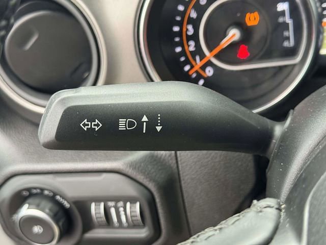 Used 2022 Jeep Wrangler Unlimited Sport AWD/4WD image 21