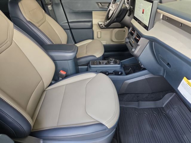 New 2025 Ford Maverick Lariat w/ 4K Tow Package image 11