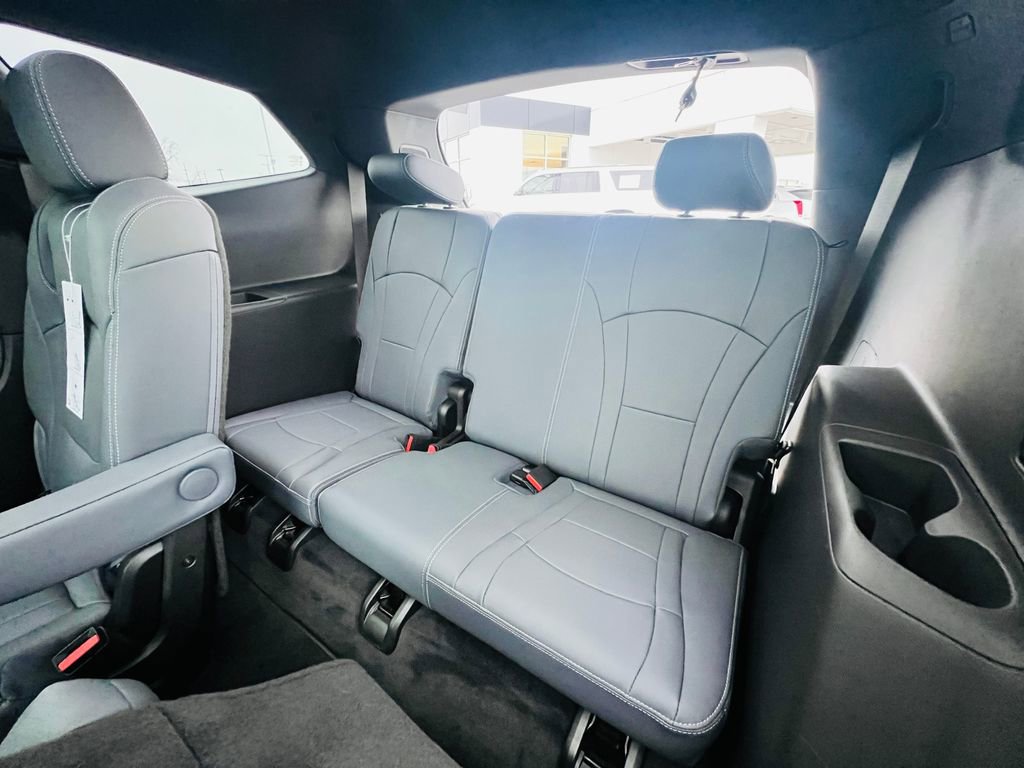 Used 2022 Buick Enclave Premium w/ Experience Buick Package image 38