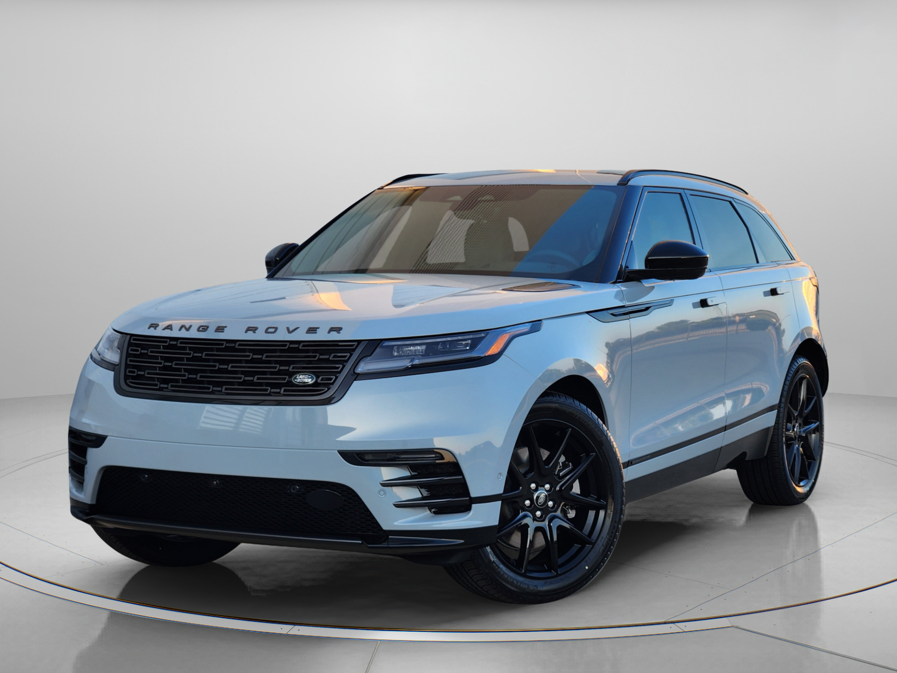 New 2026 Land Rover Range Rover Velar Belgravia AWD/4WD image 1