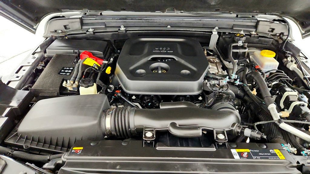 Used 2023 Jeep Wrangler Sport AWD/4WD image 26