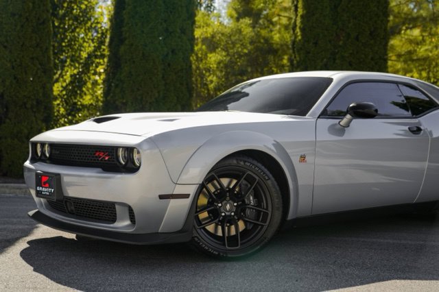 Used 2021 Dodge Challenger R/T Scat Pack RWD image 3