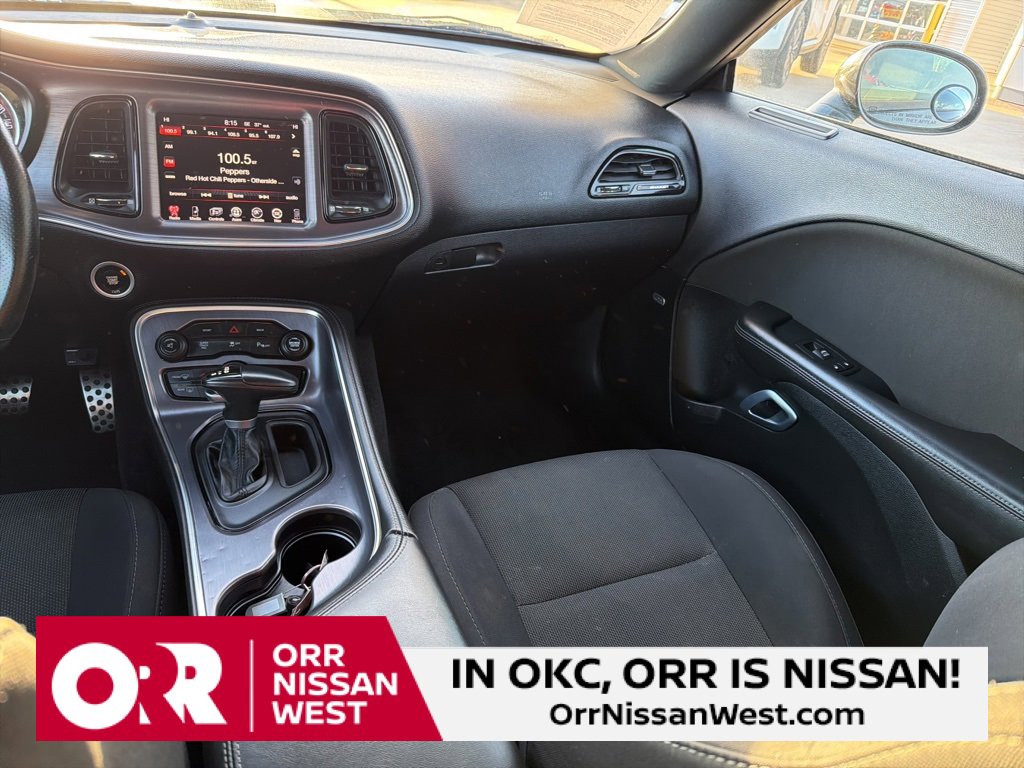 Used 2016 Dodge Challenger R/T image 18