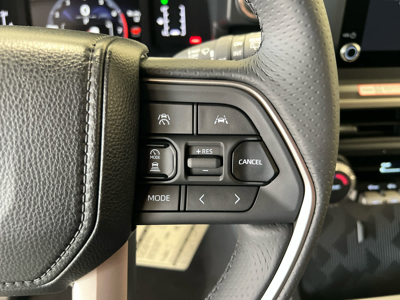 New 2026 Toyota 4Runner SR5 AWD/4WD image 15