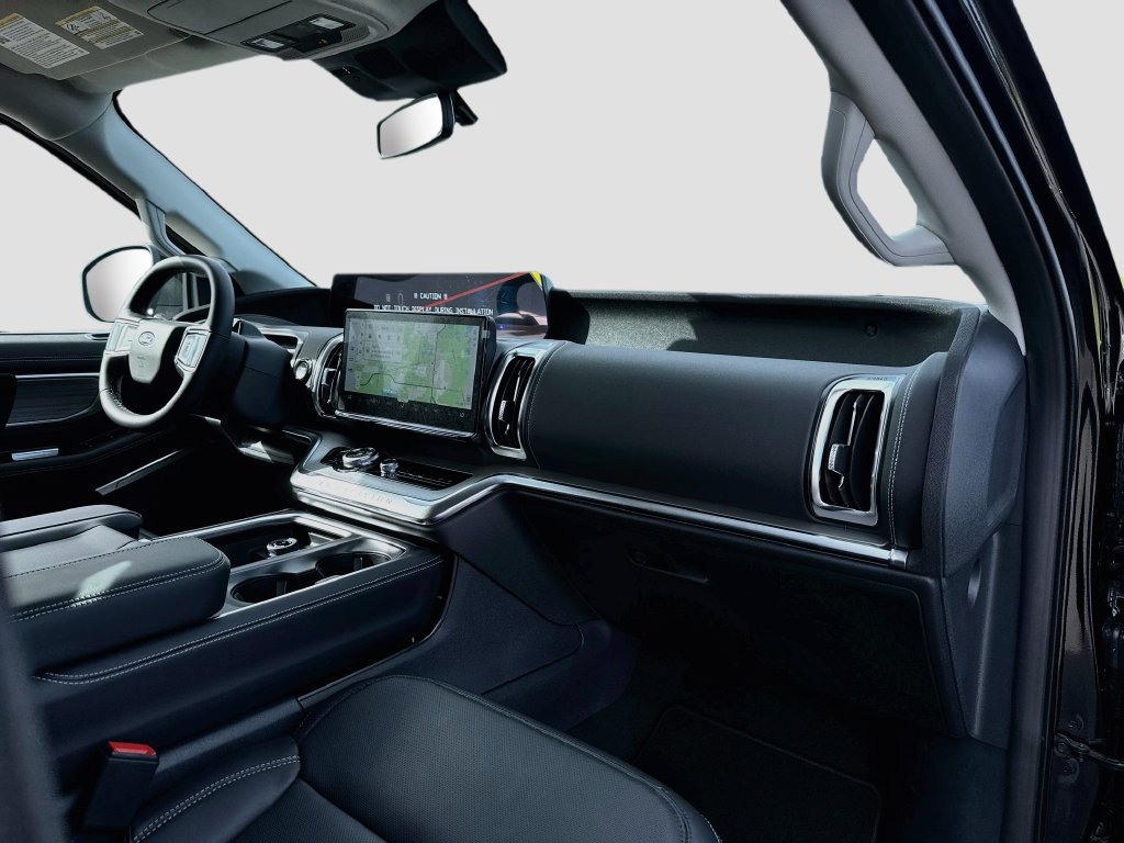 New 2027 Ford Expedition Platinum RWD image 31