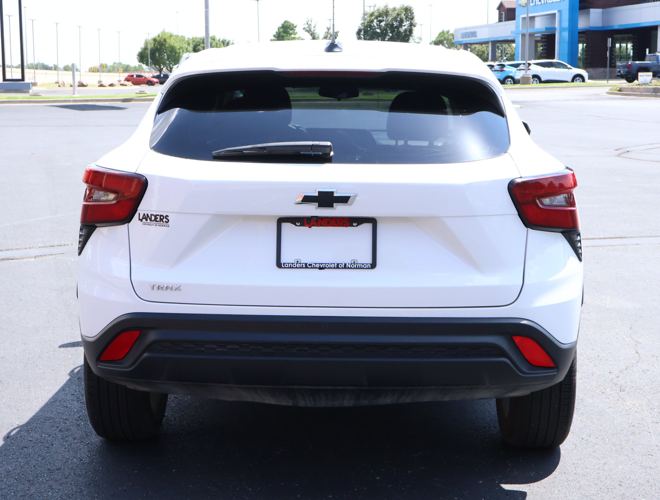 Used 2025 Chevrolet Trax LS w/ LS Convenience Package FWD image 22