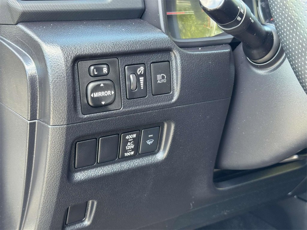 Used 2024 Toyota 4Runner TRD Off-Road Premium image 10