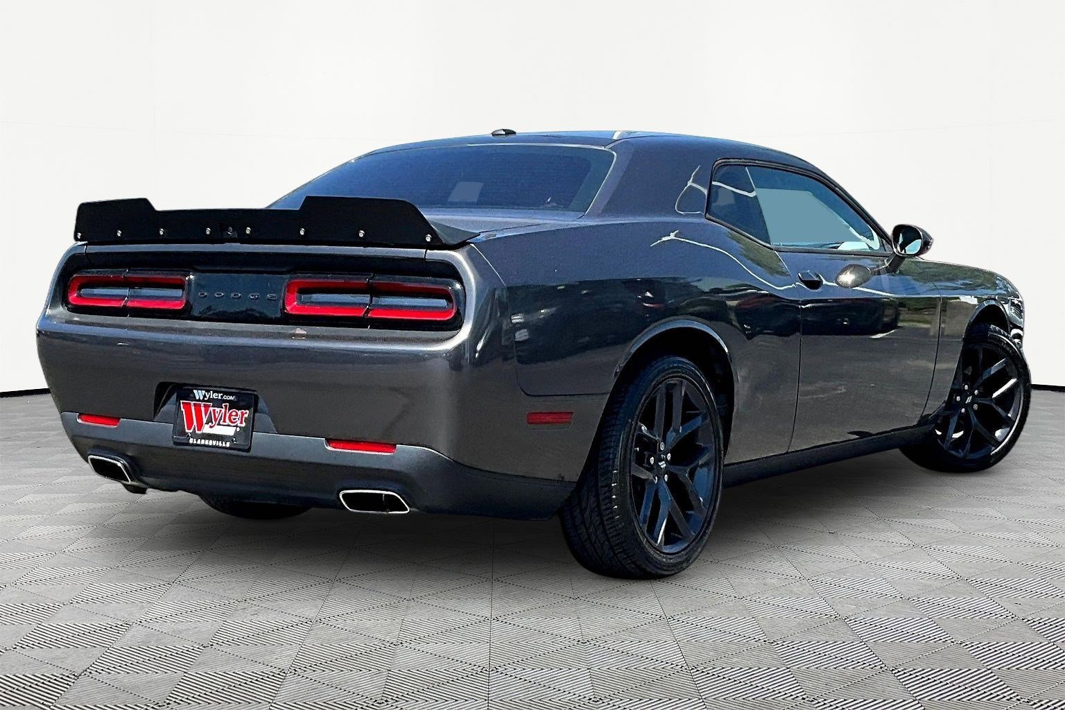 Used 2020 Dodge Challenger SXT w/ Blacktop Package RWD image 6