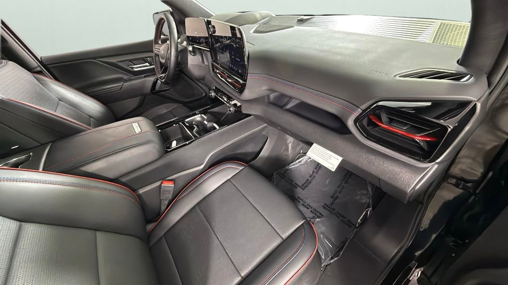 Certified 2024 Chevrolet Silverado EV RST image 33