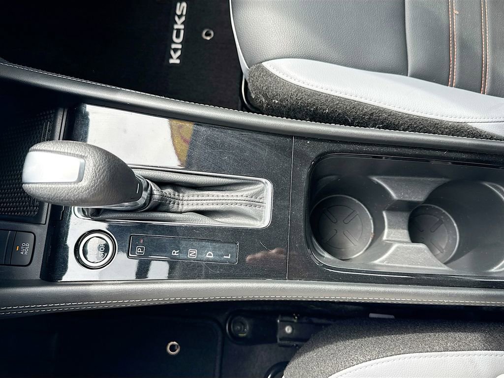 Used 2023 Nissan Kicks SR w/ SR Premium Package image 23