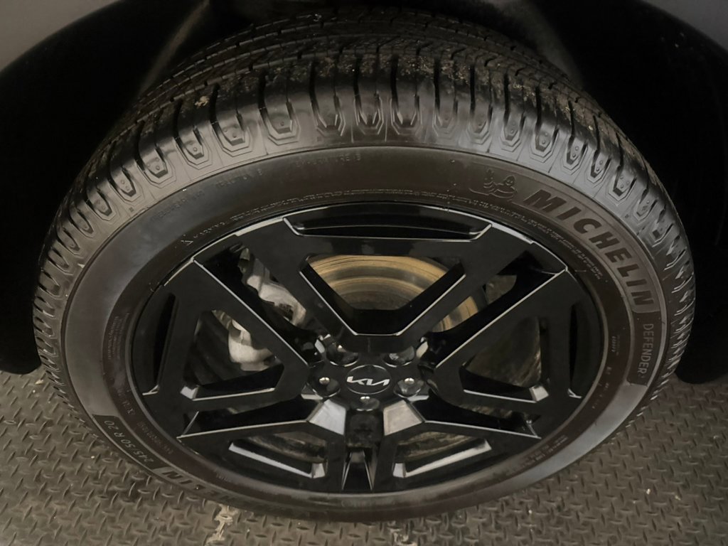 Used 2023 Kia Telluride SX X-Line image 16