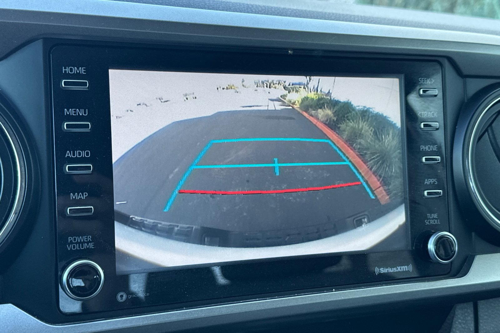 Used 2020 Toyota Tacoma SR5 image 18