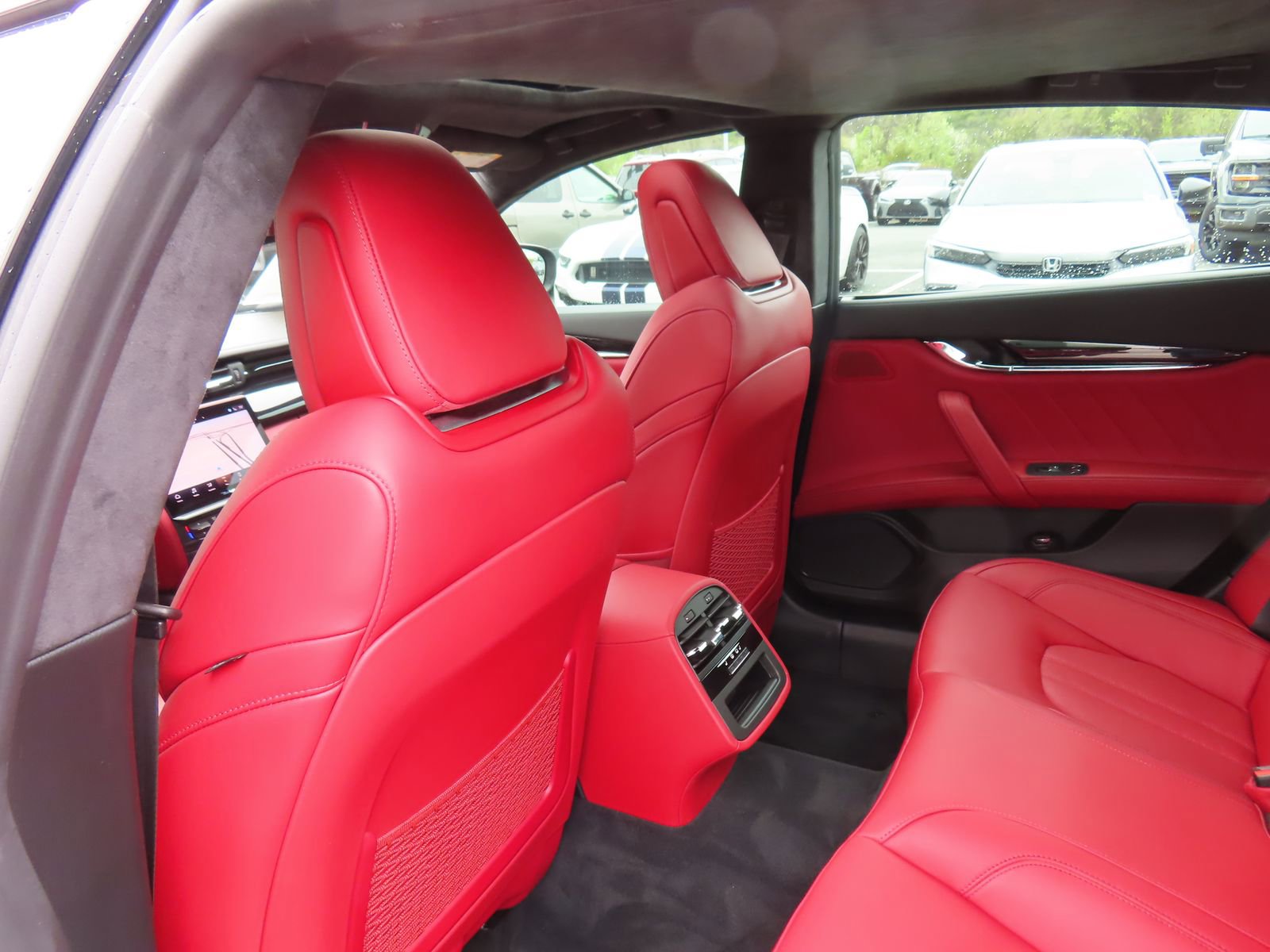 Used 2022 Maserati Quattroporte Modena Q4 image 41