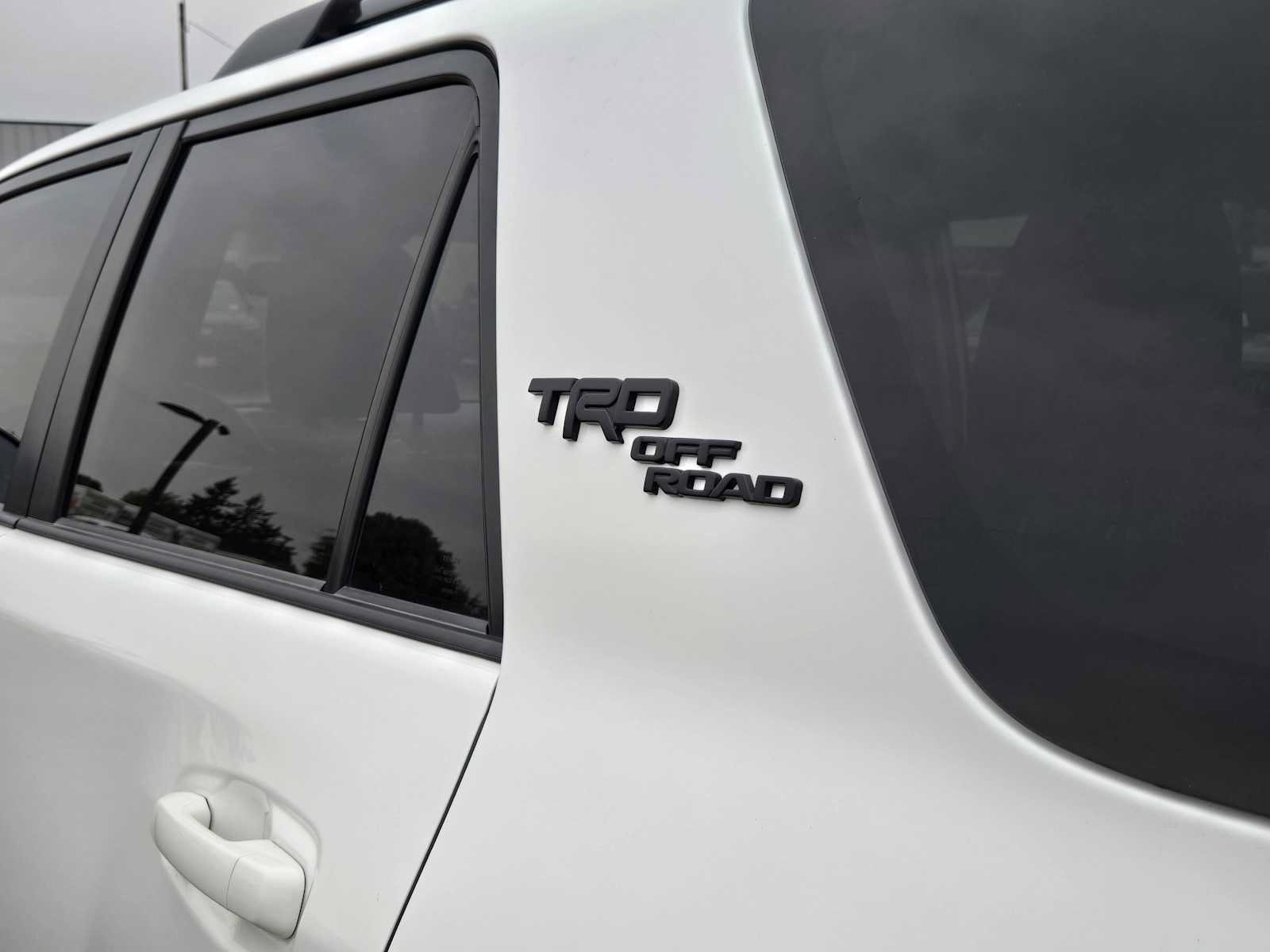 Used 2019 Toyota 4Runner TRD Off-Road Premium AWD/4WD image 18