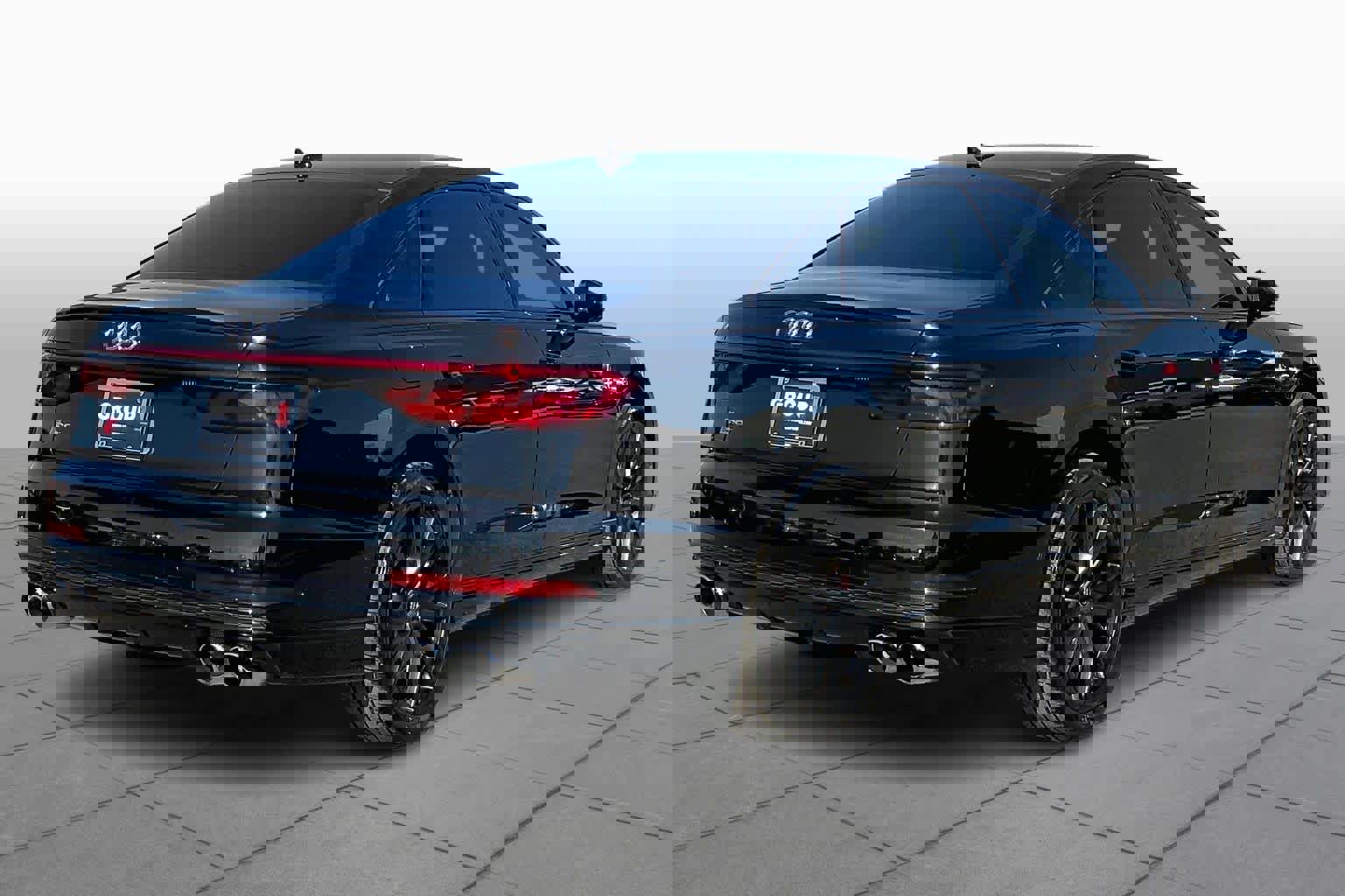 Used 2020 Audi S8 L w/ S8 Executive Package AWD/4WD image 12