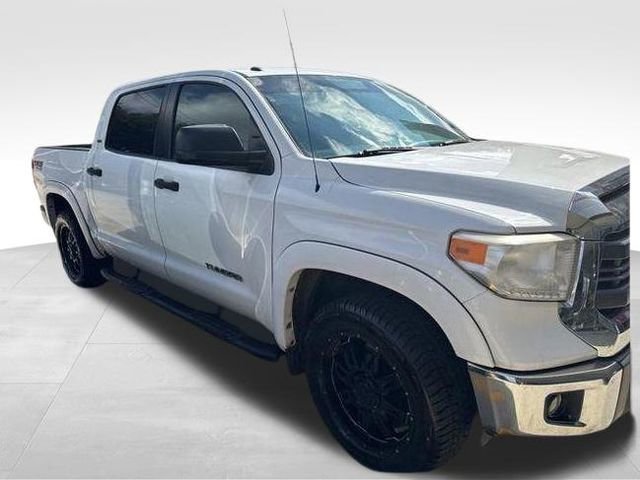 Used 2015 Toyota Tundra SR5 w/ SR5 Upgrade Package image 3