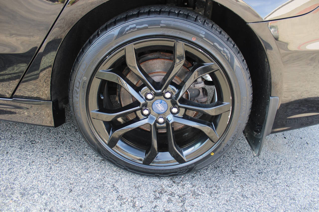 Used 2020 Ford Fusion SE w/ Equipment Group 151A image 13