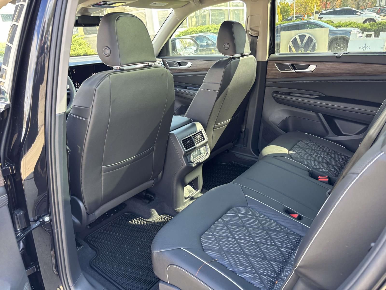 New 2026 Volkswagen Atlas SEL Premium R-Line image 29