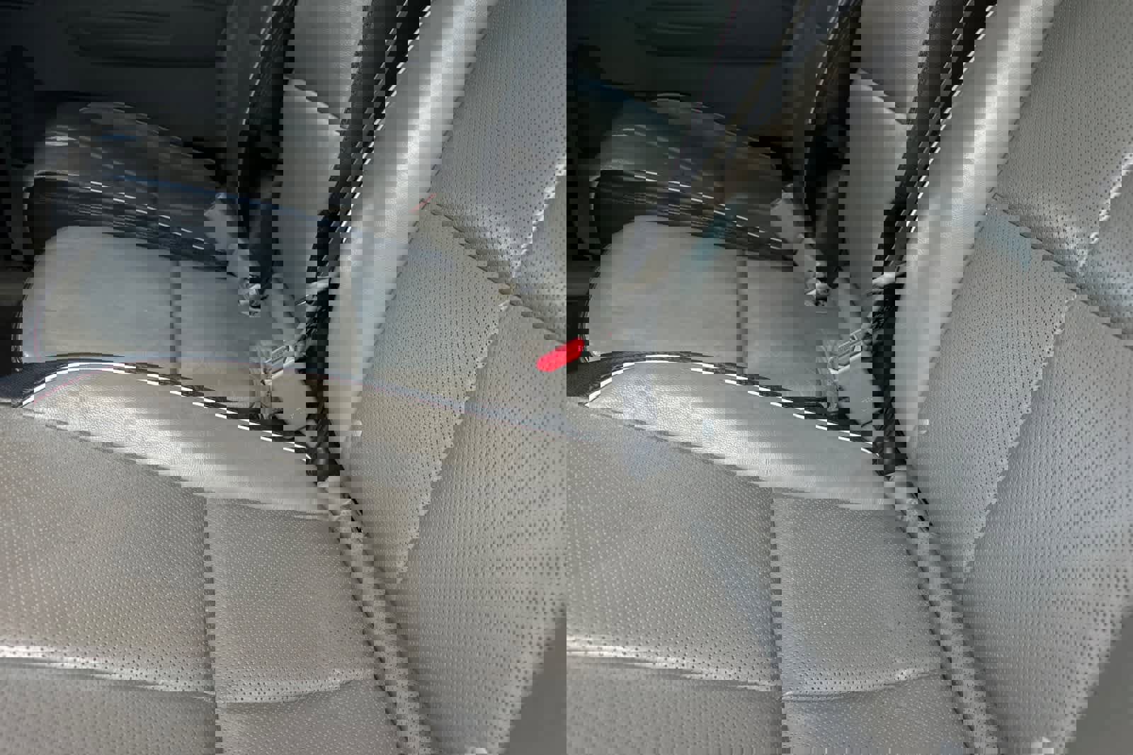 Used 2017 Kia Sedona LX w/ LX Essentials Premium Package image 5