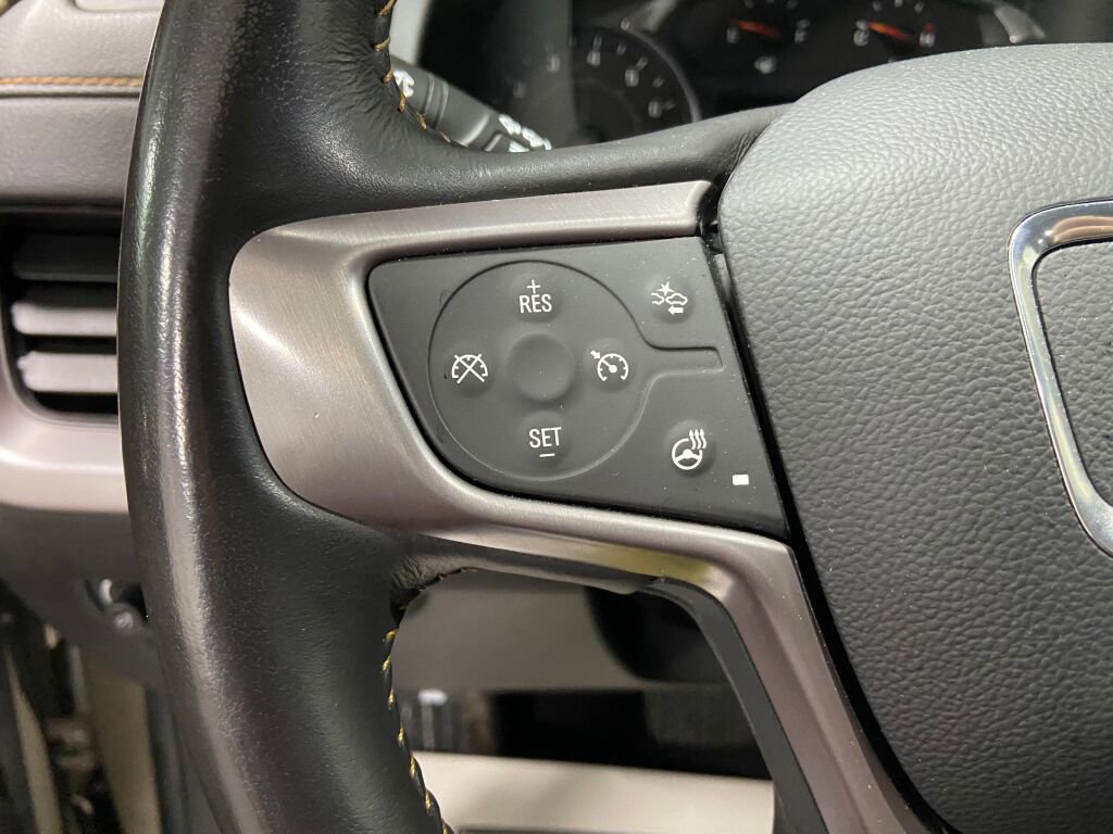 Used 2022 GMC Terrain AT4 w/ LPO, Floor Liner Package AWD/4WD image 16