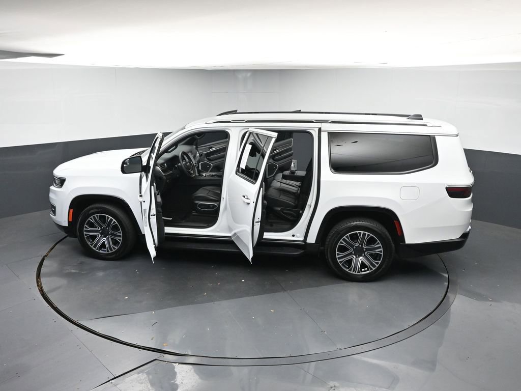 Used 2024 Jeep Wagoneer L Series II w/ Flexible Seating Group image 45