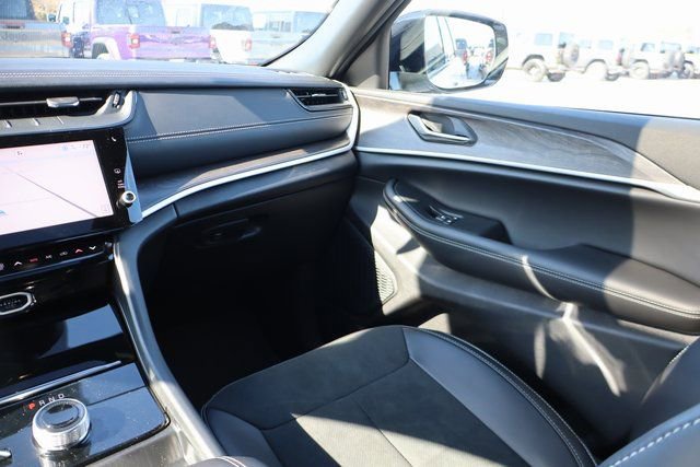 New 2026 Jeep Grand Cherokee Laredo image 39