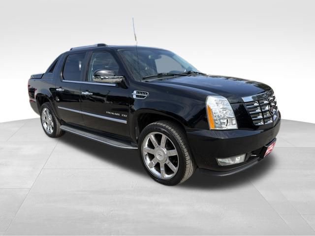 Used 2011 Cadillac Escalade EXT Luxury image 1