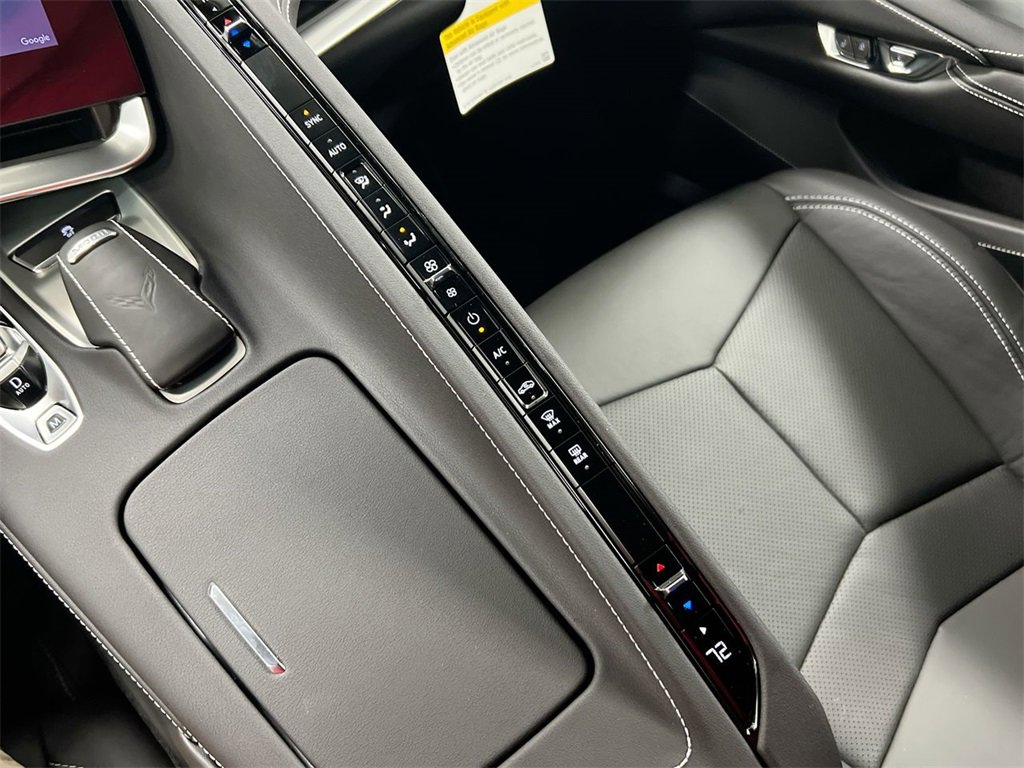 Used 2025 Chevrolet Corvette Stingray Coupe w/ 1LT image 16