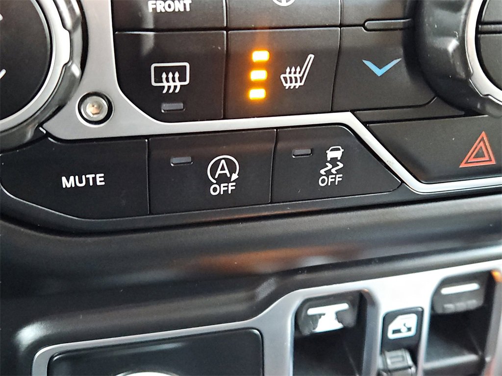 Used 2021 Jeep Wrangler Unlimited Sport image 17