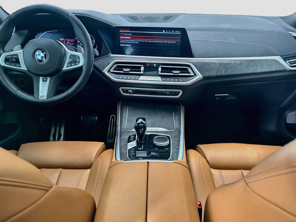Used 2022 BMW X5 xDrive40i w/ M Sport Package AWD/4WD image 13