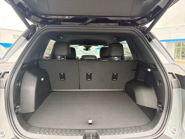 New 2026 Chevrolet Equinox RS w/ Safety and Technology Package FWD image 11