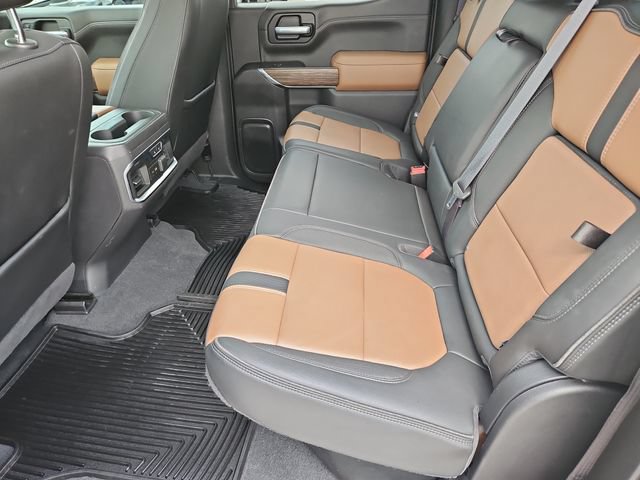 Used 2021 Chevrolet Silverado 1500 High Country w/ Technology Package AWD/4WD image 15