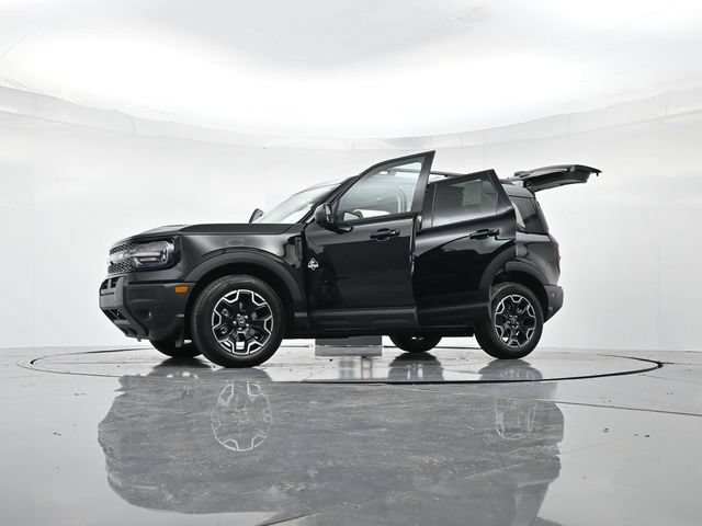 Certified 2025 Ford Bronco Sport Outer Banks w/ Outer Banks Tech Package+ AWD/4WD image 53