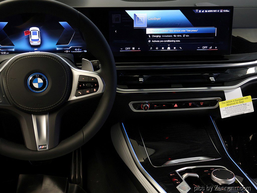 Used 2026 BMW X5 xDrive50e w/ M Sport Package image 17