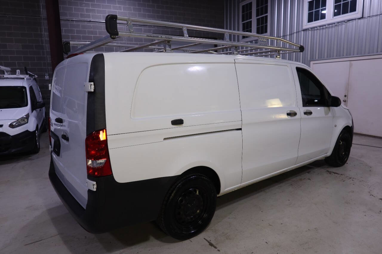 Used 2021 Mercedes-Benz Metris image 5