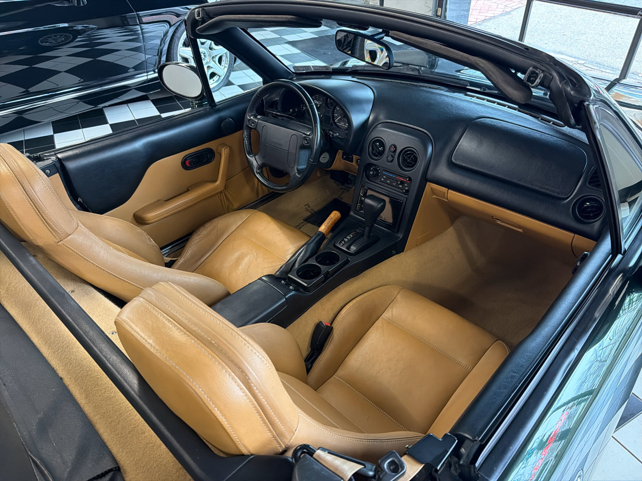 Used 1997 MAZDA MX-5 Miata M-Edition image 16