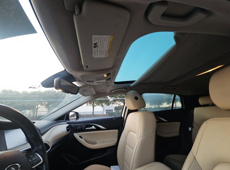 Used 2017 INFINITI QX30 Premium w/ Cargo Package image 28